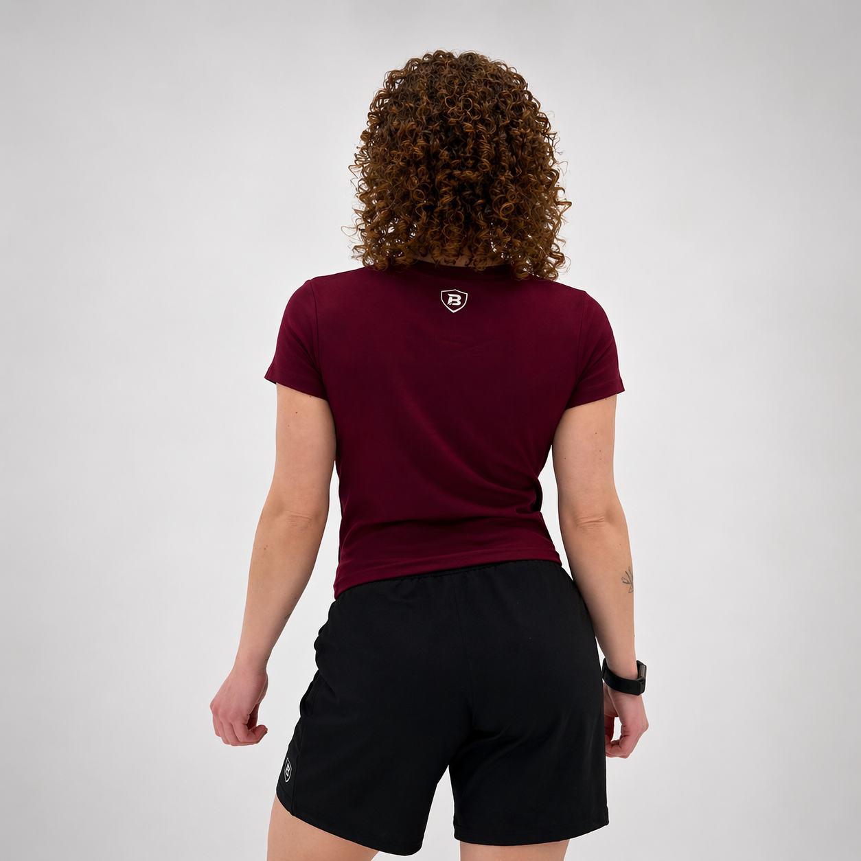 Women’s Baby Tee – Fitted Essential